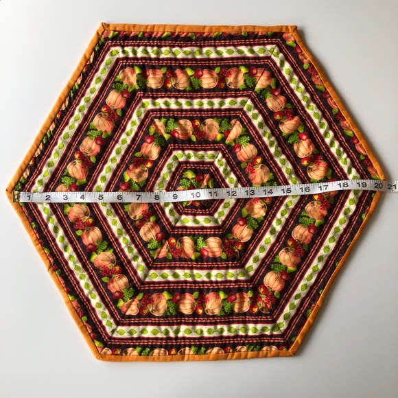 Thanksgiving Table Runner and Pumpkin Place Mat Hand Quilted Set of 2 - Picture 7 of 8